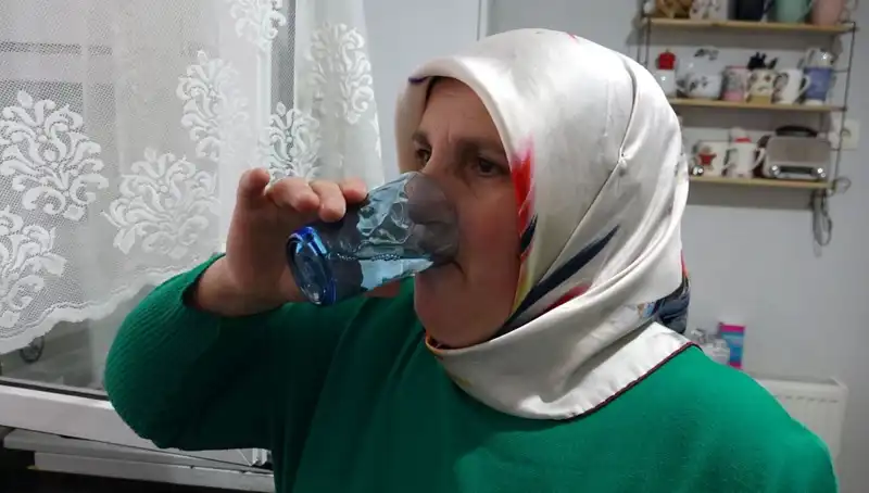 30 Yıldır Nisan Yağmurunu Şifa İçin Tüketen Kadın Hikayesini Anlattı
