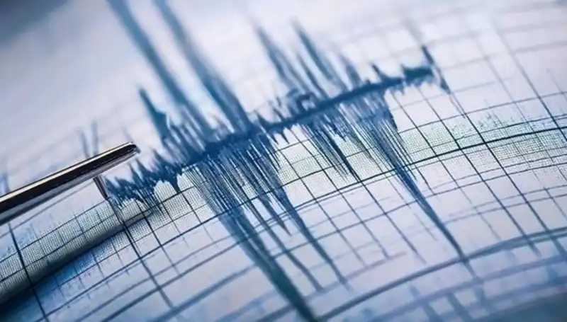 Antalya'da Beklenmedik Deprem: 3,8 Büyüklüğünde Sarsıntı