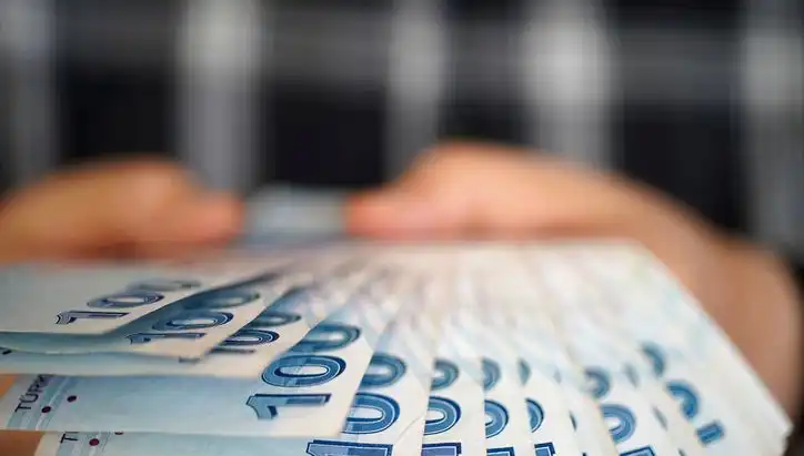 Emekli Promosyonları 2025'te Ne Kadar? Kamu ve Özel Bankalar Karşılaştırması