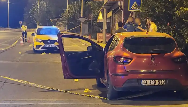 Otomobil Saldırısında Kanlı Çatışma: 2 Ölü, 5 Yaralı!