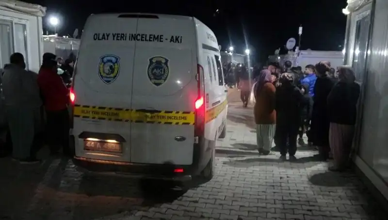 Husumetlilerin Silahlı Kavgası: Sokaklar Kan Gölüne Döndü!
