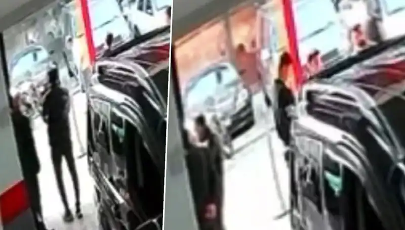 İstanbul'da Galeriye El Yapımı Patlayıcıyla Saldırı: Detaylar Şok Edici