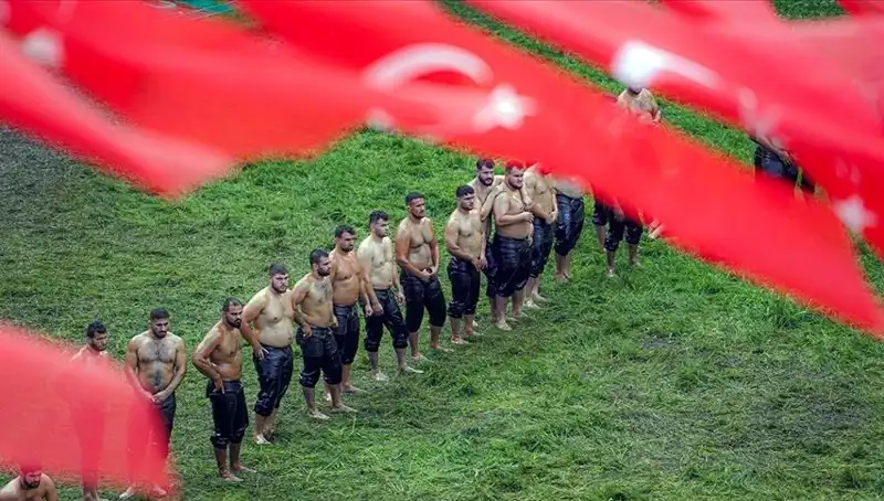 Kırkpınar Yağlı Güreşleri 664. Kez Başlıyor: Tarihi Etkinlikte 40 Başpehlivan Mücadele Edecek