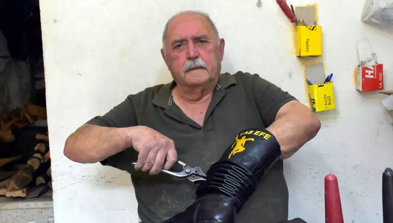 Tireli Hasan Usta: Mesleğine Adanmış 64 Yıl ve Bir Eşsiz Yeteneğin Hikayesi