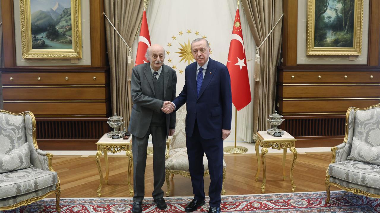 Lübnan'da Dürzi lider Canbolat: Türkiye, Suriye halkını destekliyor