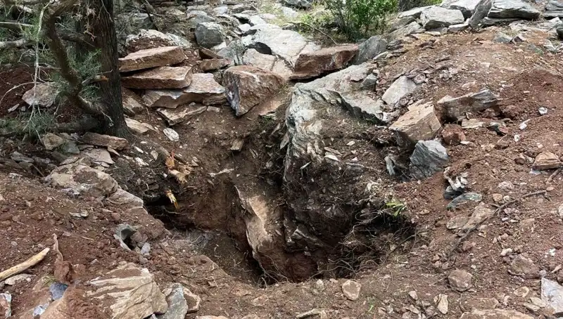 Eski Vali ve Emekli Albay Define Arayışında Yakalandı!