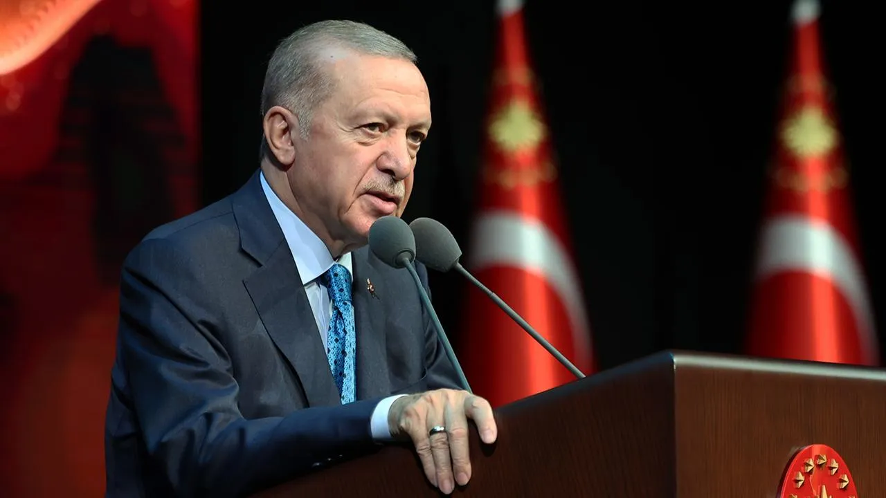 Cumhurbaşkanı Erdoğan: "Gençlerimizin Geleceği İçin Seyirci Kalamayız"