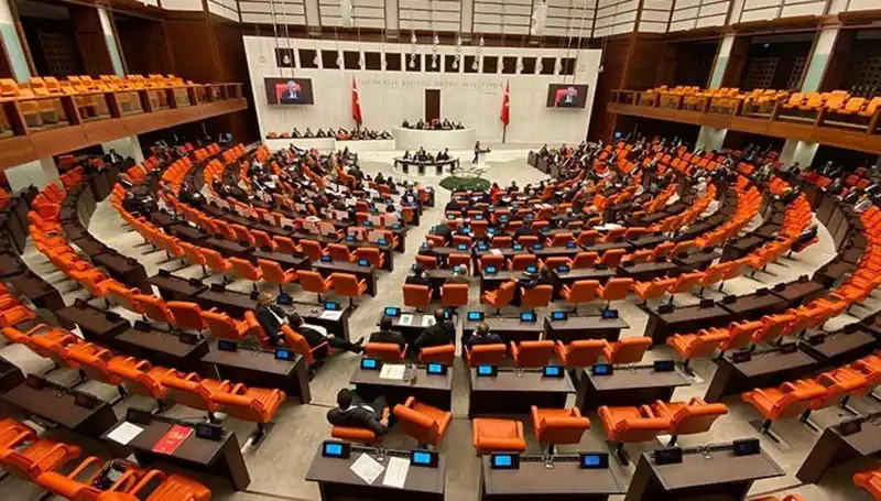 Meclis’te Tartışılan Yeni Dokunulmazlık Dosyaları: Neler Bekleniyor?