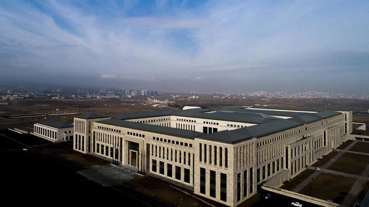 Gençler için MİT'ten Kariyer Fırsatları