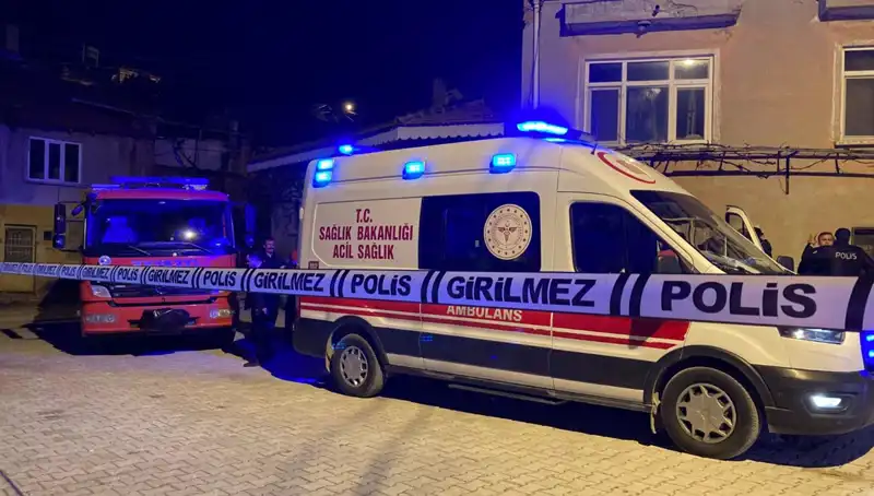 Dikkat Çeken Olay: Yaşlı Adam Evinin İçinde Yanmış Halde Bulundu