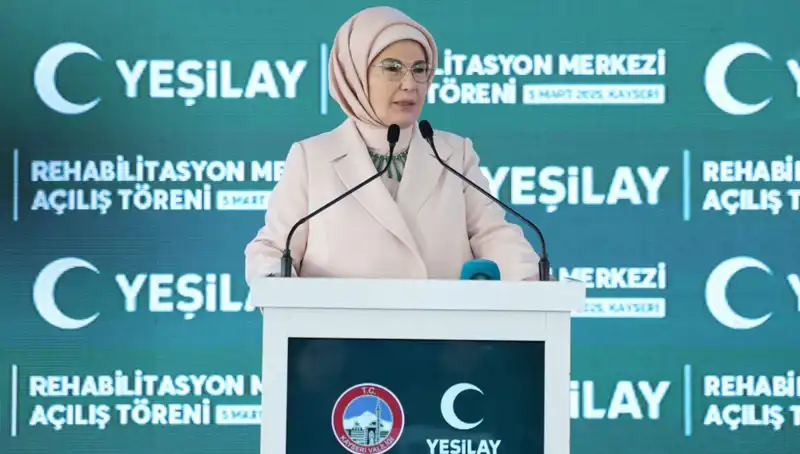 Emine Erdoğan'dan Gençlere Bağımlılıkla Mücadele İçin Cesur Adım