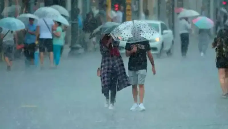 İstanbul’da Kuvvetli Rüzgar ve Sağanak Yağış Uyarısı: Yangın Bölgesine Dikkat!