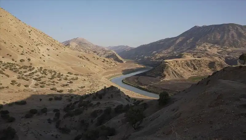 Tahran’da Su Krizi Alarmı: Tüketimi Yüzde 20 Azaltma Zorunluluğu