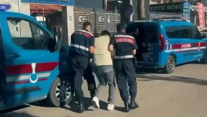 10 İlde Gerçekleştirilen İşlemlerde 74 Gözaltı: Suç Örgütlerine Büyük Darbe
