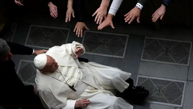 Papa Francis'in İstifası Gerçek Olacak mı? 600 Yıl Sonra İkinci Defa!