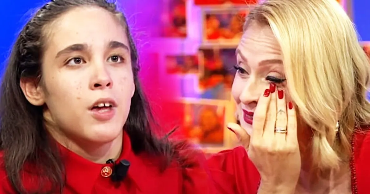 Ceyda Düvenci’nin Programında Duygusal Anlar: Kızı Melisa Konuk Oldu