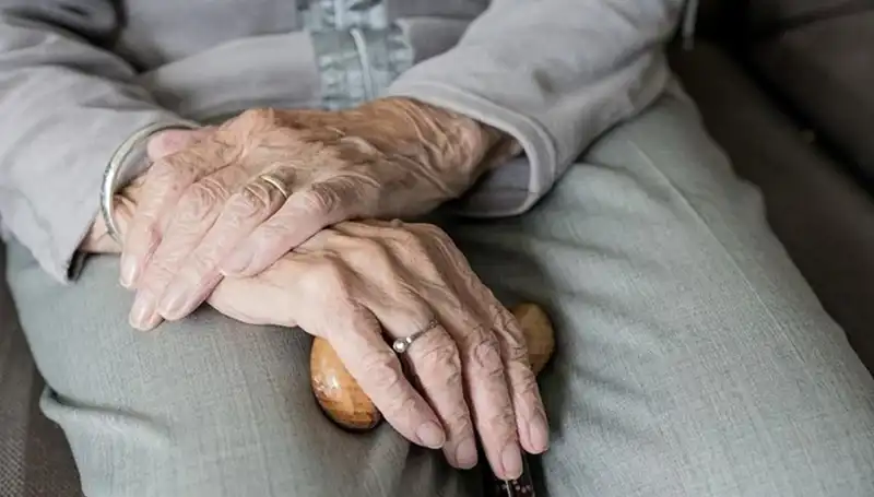 Türkiye'de Yaşlanan Nüfus: Sorunlar ve Çözüm Yolları