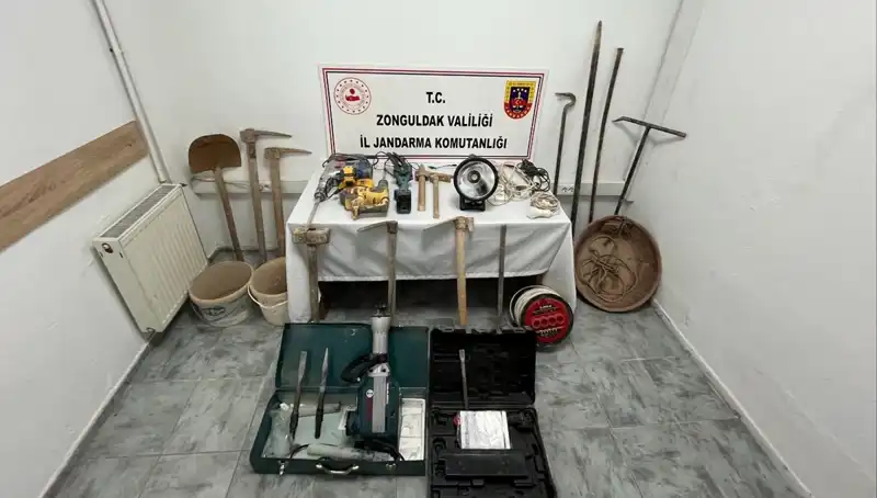 Çaycuma'da Kaçak Kazı Operasyonu: 5 Şüpheli Gözaltına Alındı