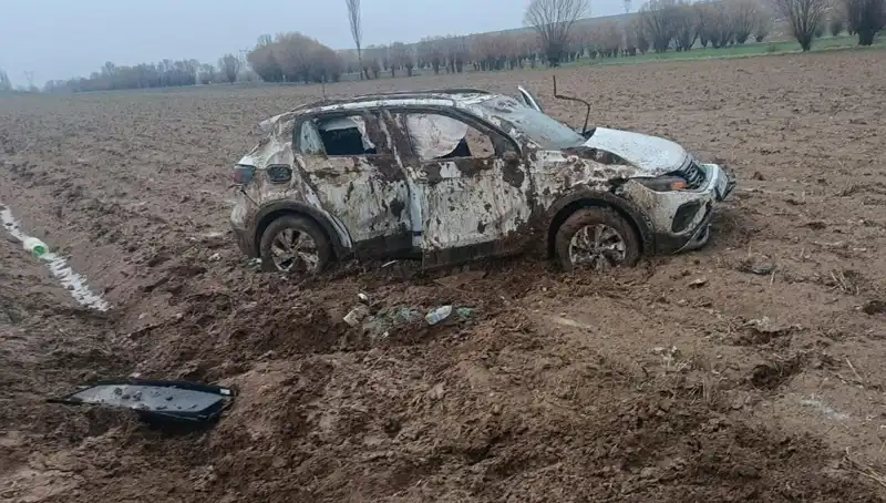 Şarampole Devrilen Otomobilde İki Kişi Yaralandı: Kaza Anında Yaşananlar