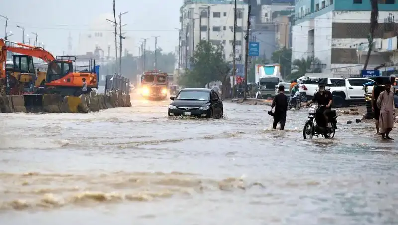 Pakistan’da Muson Yağmurları Felaketi: Ölü Sayısı Alarm Veriyor!