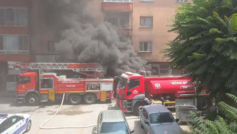 Niğde'de Beyaz Eşya Deposunda Büyük Yangın: Sebep ve Sonuçları Neler?