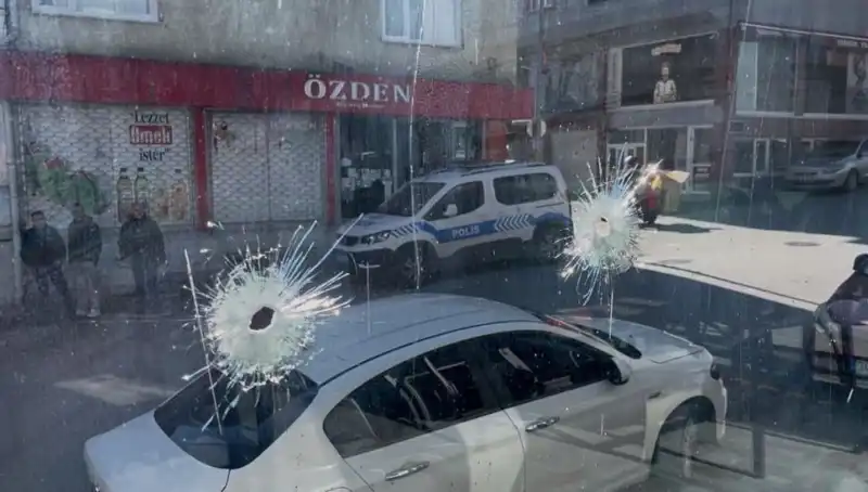 Bursa'da Kıraathane Kurşunlanması: Olayın Ardındaki Gizemli Detaylar