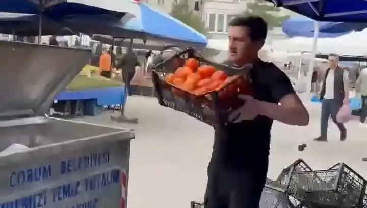 Domatesleri Çöpe Döken Pazarcıya Uygulanan Ceza Dudak Uçuklattı