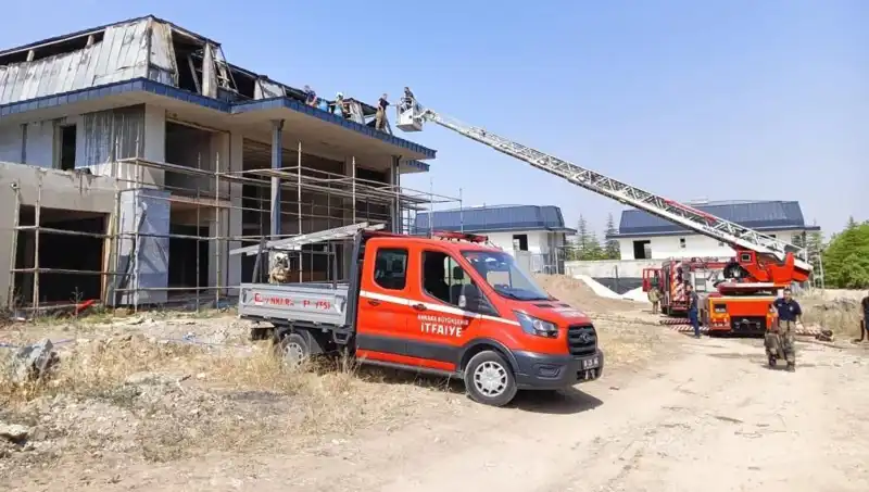 Gölbaşı’nda Yangın Korkuttu: Villalar Tehlike Altında!