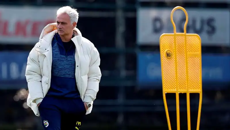 Mourinho’nun Stratejisi: Futbolda Başarı İçin Bir Numara Açıklandı!