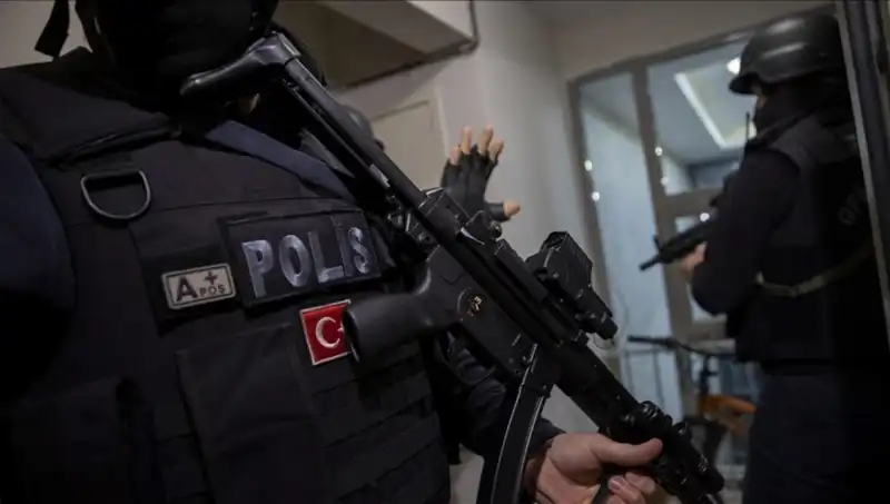 Türkiye'de DAEŞ Operasyonları Tüm Hızıyla Devam Ediyor: 89 Şüpheli Yakalandı