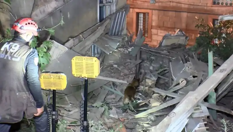 İstanbul’da Şok Eden Deprem Sonrası Bina Çökmesinin Ardındaki Gerçekler