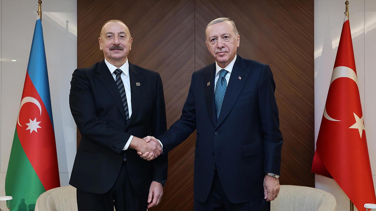 Cumhurbaşkanı Erdoğan, Aliyev ile Telefonda Görüştü