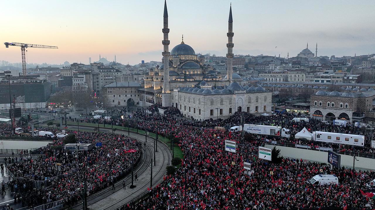 İnsanlık İttifakı İstanbul'da Bir Araya Geldi