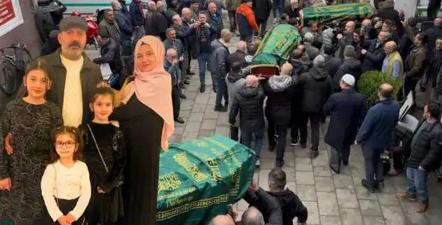 Rize’deki Acı Veda: Strasbourg'da Hayatını Kaybeden Kız Kardeşler İçin Tören Düzenlendi