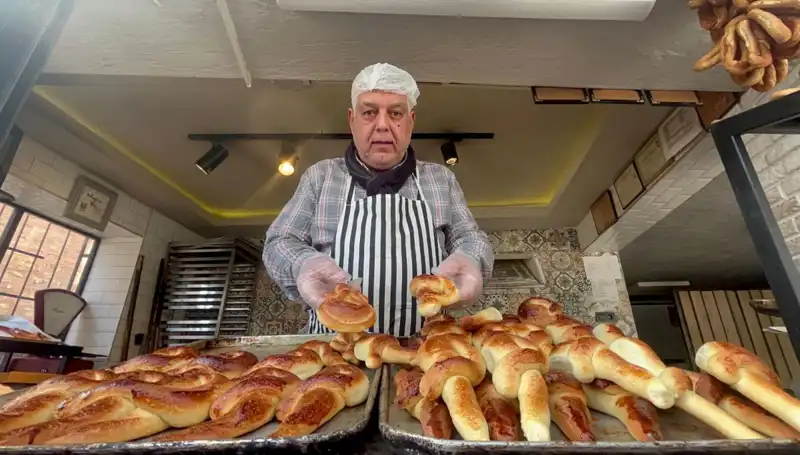 Ramazan Ayının Vazgeçilmezi: Kalfası İle 92 Yıldır Tezgah Açıyor