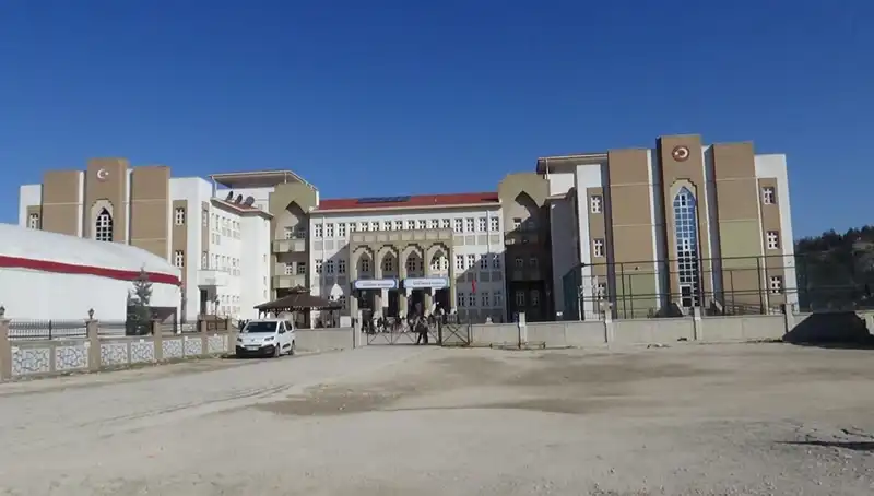 Öğrencilerine Şiddet Uygulayan Öğretmen İddiaları Gündemde!